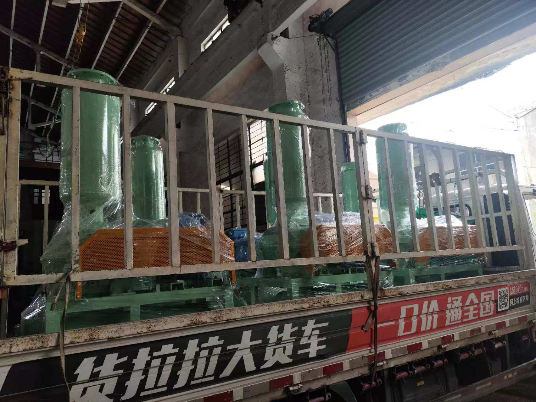 罗茨风机发货中